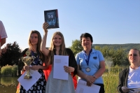 Jana Schneider und Fiona Sieber (Deutschland 1 in der U18w) mit Trainerin Tatjana Melamed